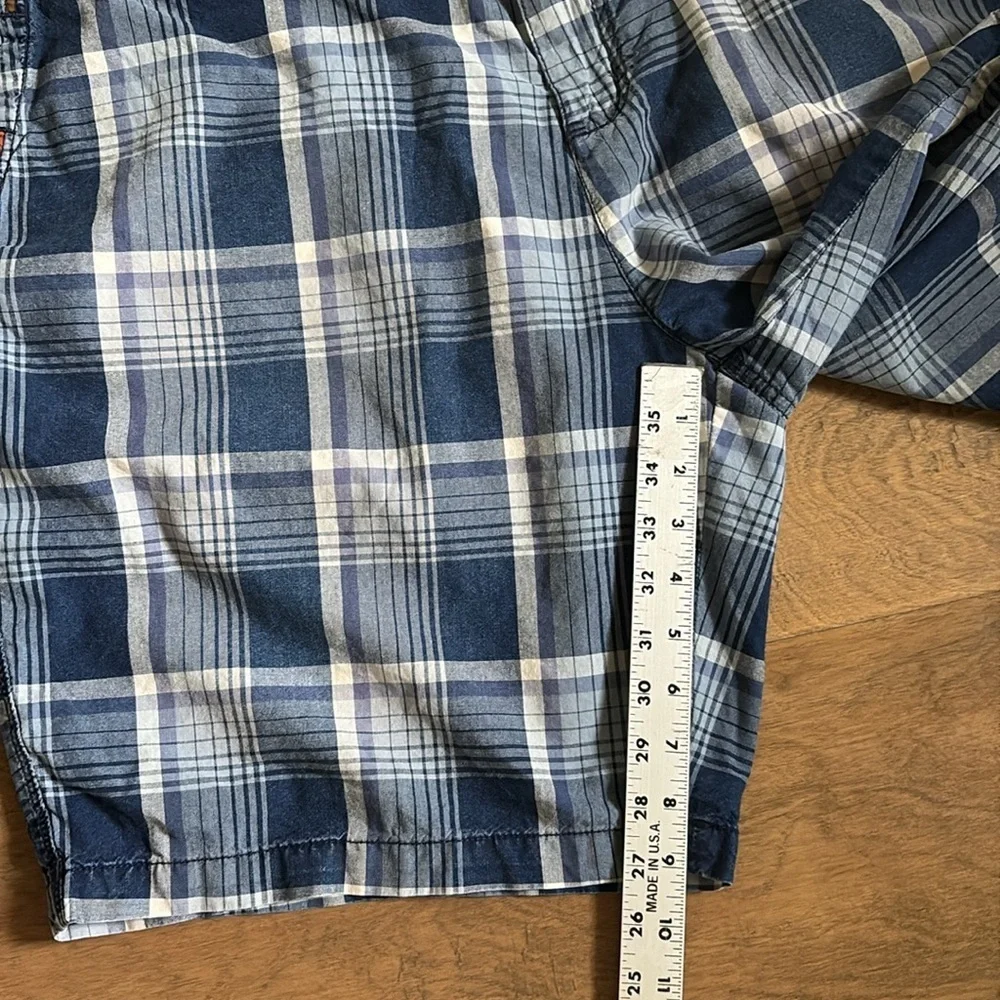 Tommy Bahama 9” Plaid Shorts Blue Men’s Size 40